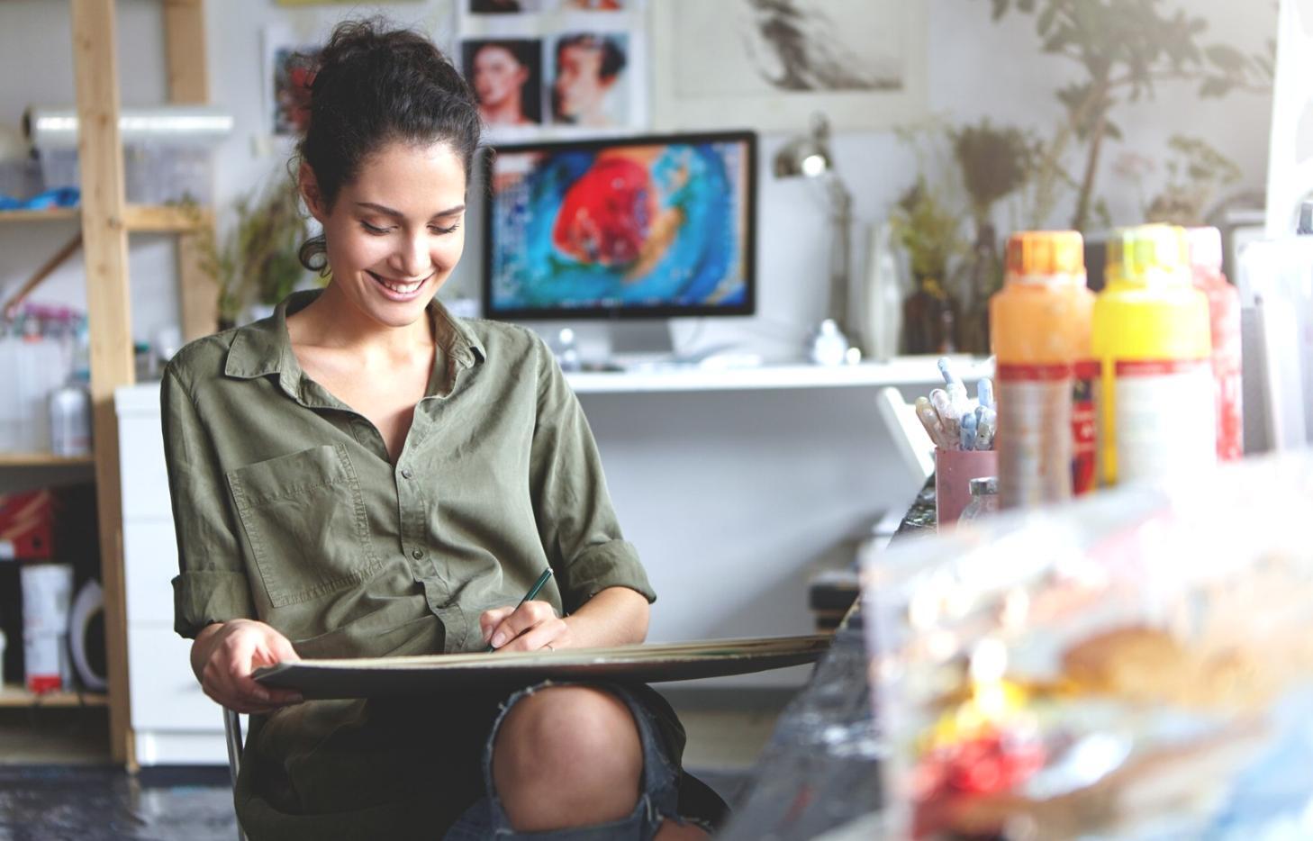 Professioneller SEO-Schulungsraum mit modernen Analysewerkzeugen